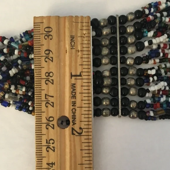 SOLD—Vintage 1970’s Beaded Seashell Tribal Layer Bib Necklace from Aruba - Picture 14 of 16